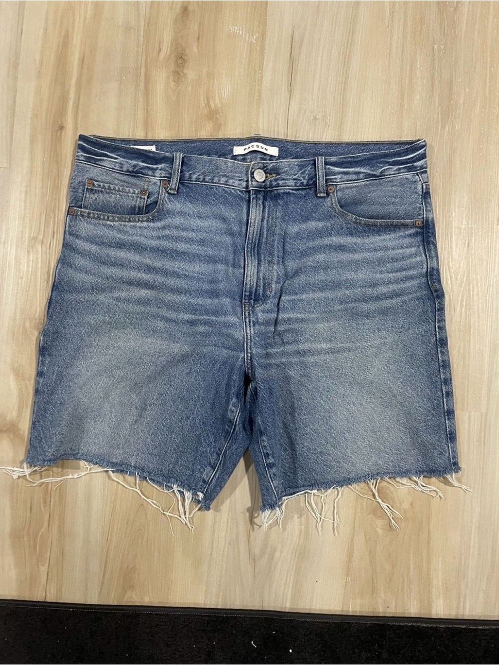 Men’s Pacsun denim shorts
